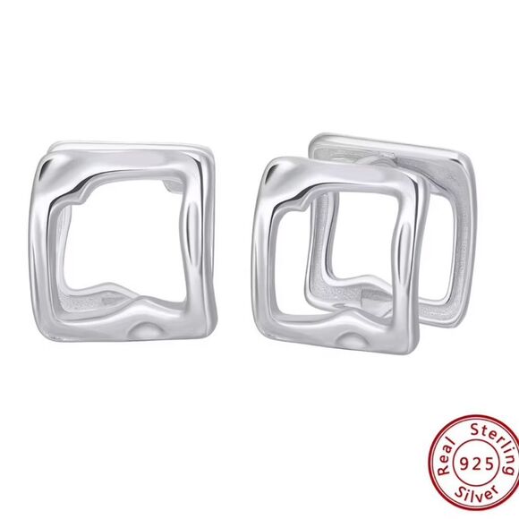 ENA 925 Sterling Silver Cube Shaped Cuff Earrings - Picture 1 of 4